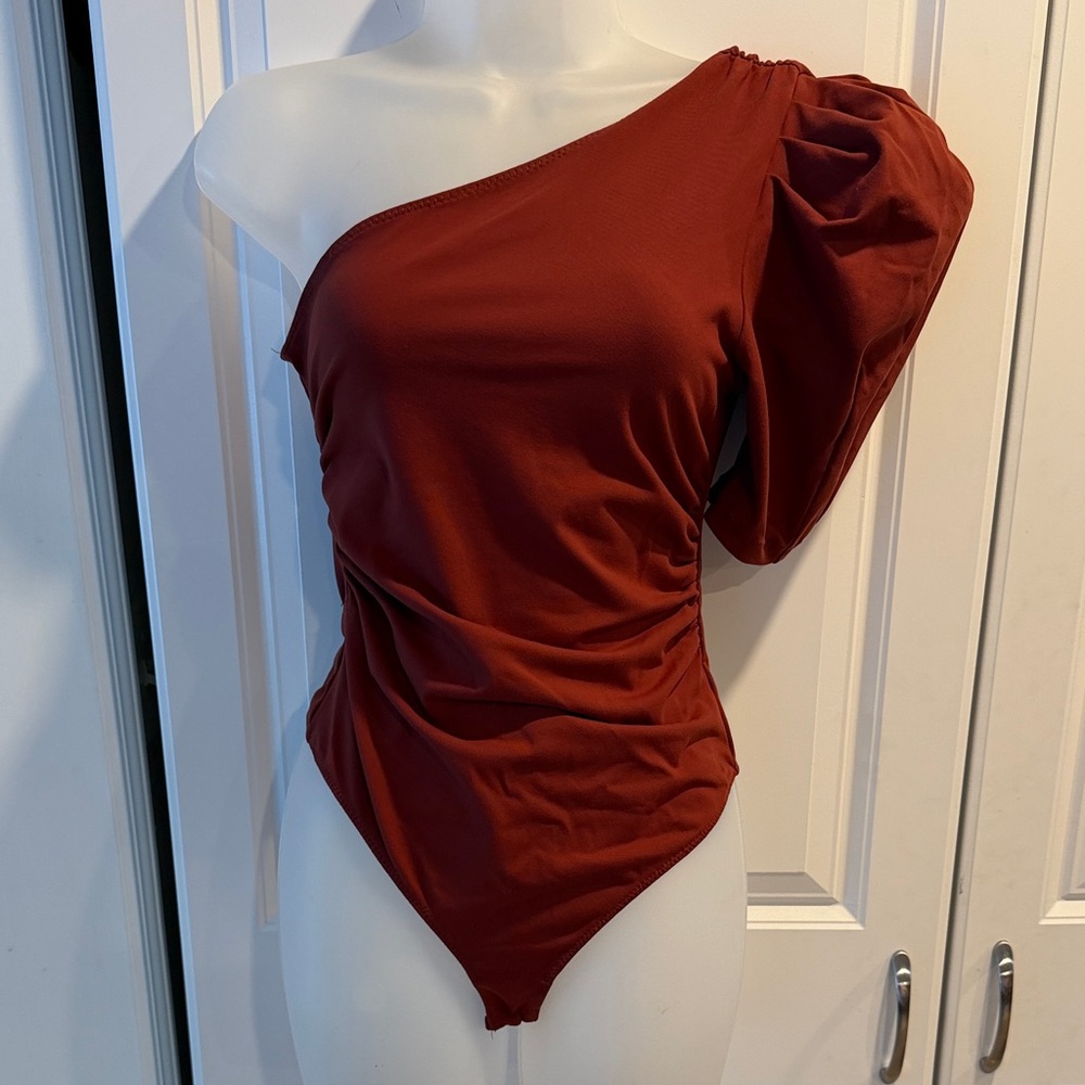 Free People “Somethin Bout You” Bodysuit Puff Sleeve in Russet Acorn Brown